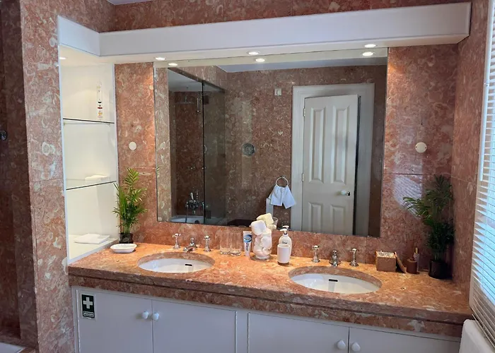 Quinta Dias Bed & Breakfast Funchal (Madeira)